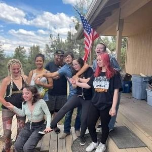 Meet your Posher, Debbie